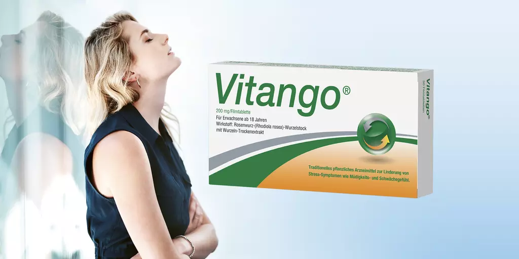 Frau mit geschlossenen lehnt an der Wand und Vitango Packung.